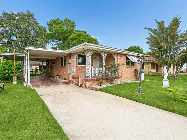2336 Plaza Dr, Chalmette, LA 70043