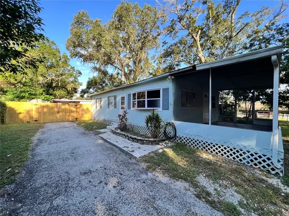 508 Briar Meadows Dr, Valrico, FL 33594