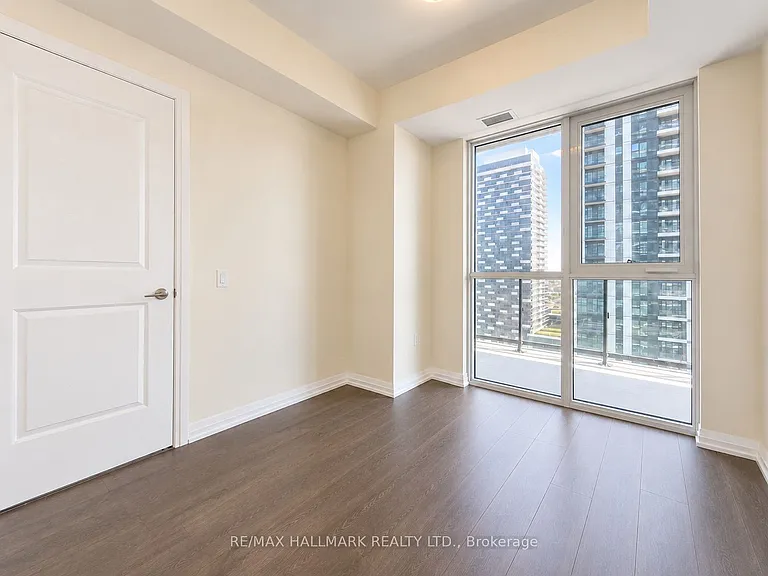 35 Watergarden Dr #1711 — Photo 17