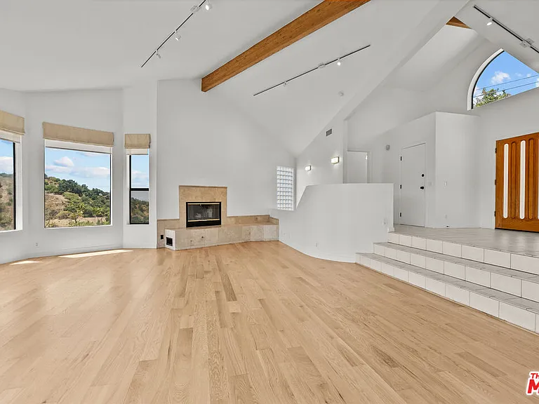 3665 Alta Mesa Dr — Photo 10