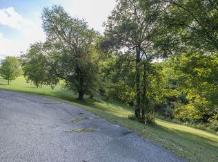 1202 Valarie Ln, Columbia, TN 38401