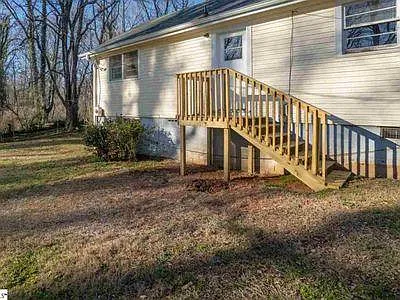 14 Hall Rd — Photo 8