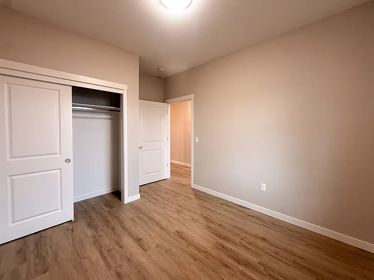 5534-5564 Skyline Rd S — Photo 45