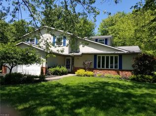 12480 Woodridge Dr, North Royalton, OH 44133