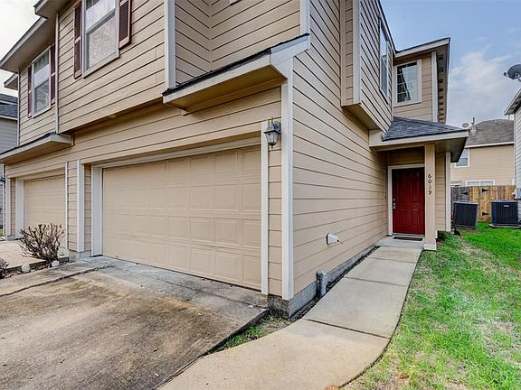 3rd image of 6039 Yorkglen Manor Ln