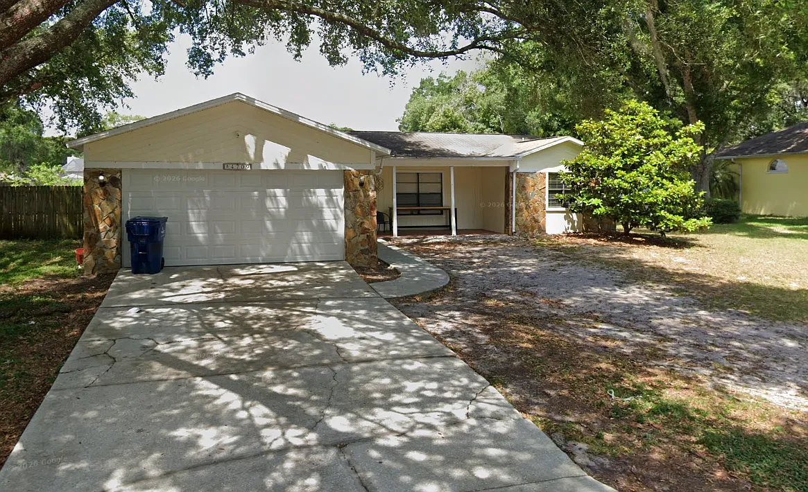 3 bed, 1648 sqft, $2,400 — Photo 1