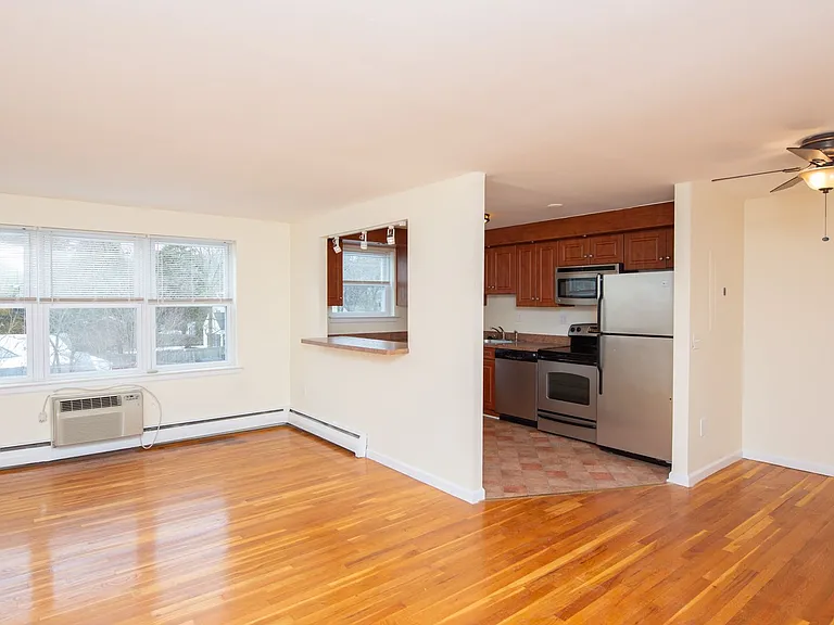 Eli Whitney Apartments — Photo 29