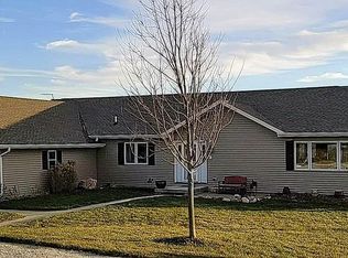 2176 105th St, De Soto, IA 50069