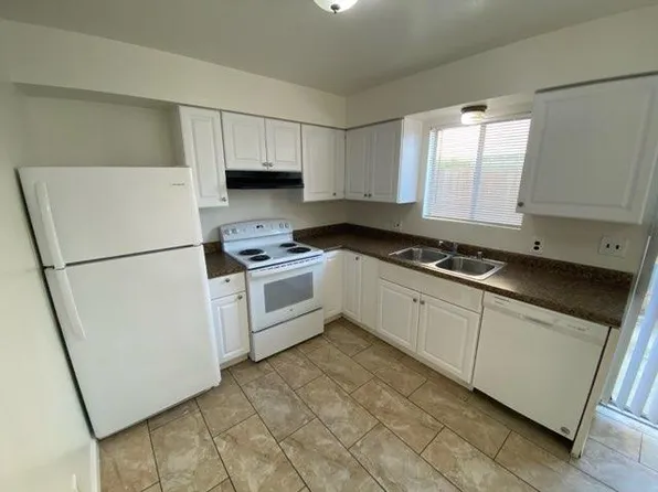 3344 E Sierra Madre Ave #104, Fresno, CA 93726