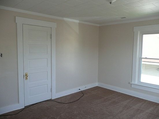 5th image of 229 Air St