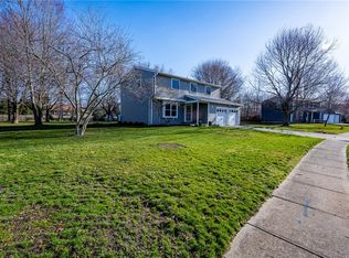 11541 Creekside Ln E, Carmel, IN 46033
