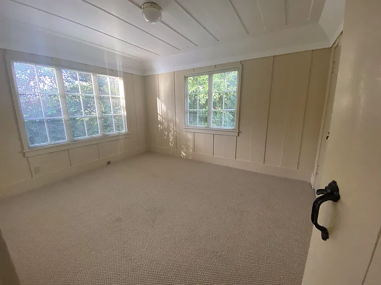 Ocean 2 Nw Santa Rita — Photo 9