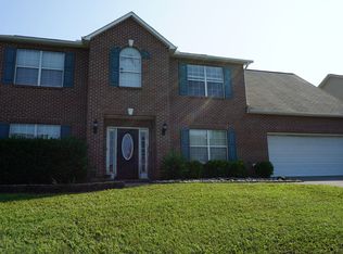 742 Fox Landing Ln, Knoxville, TN 37922