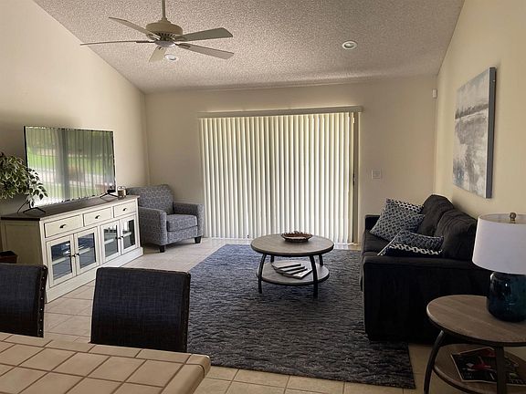 4th image of 40340 Bay Hill Way
