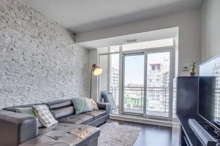 21 Grand Magazine St #1207 — Photo 6