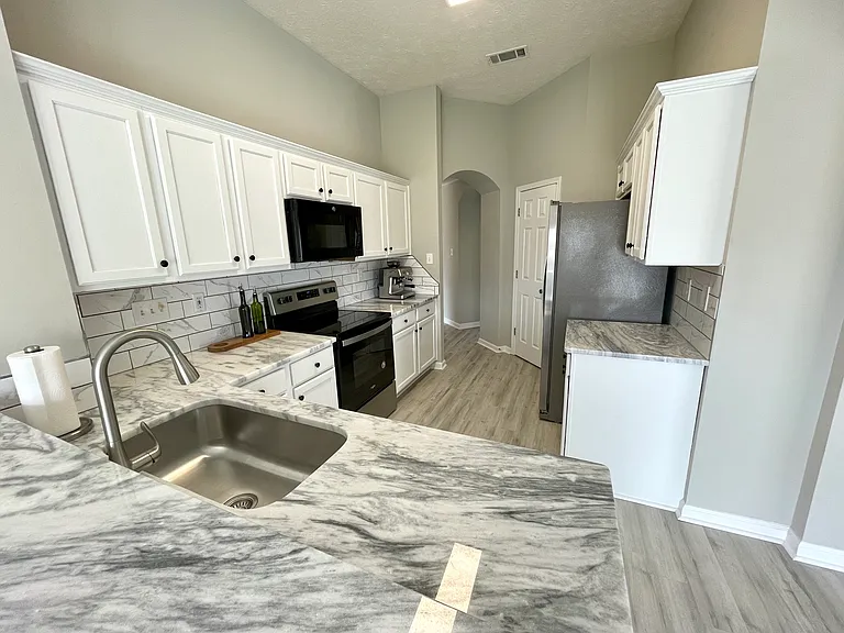 2495 Chancellor Ridge Rd — Photo 6