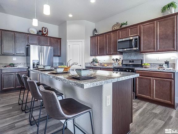 5th image of 2874 Matterhorn Dr #63