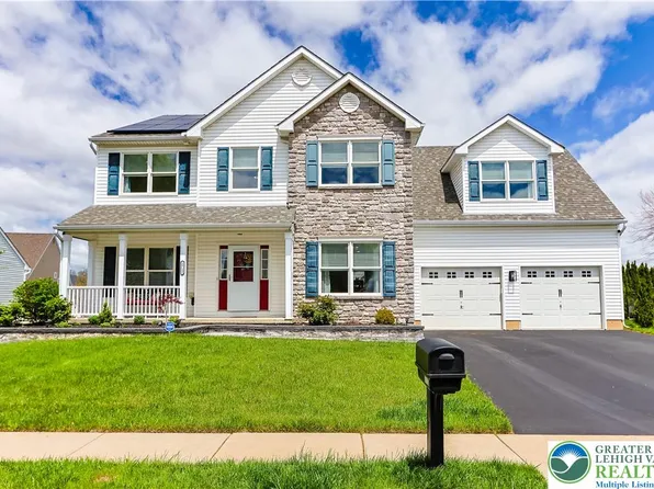 2712 Monacacy Rd, Nazareth, PA 18064
