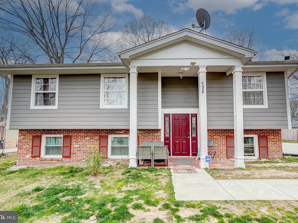 1st image of 724 Sherwood Ln