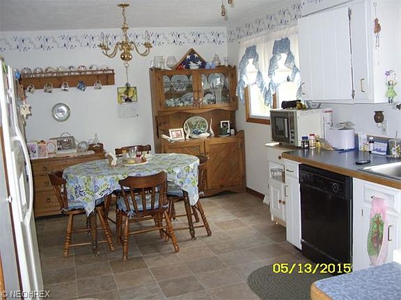 2nd image of 1 Orchard Ln