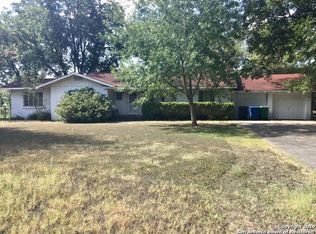 174 Glenoak Dr, San Antonio, TX 78220
