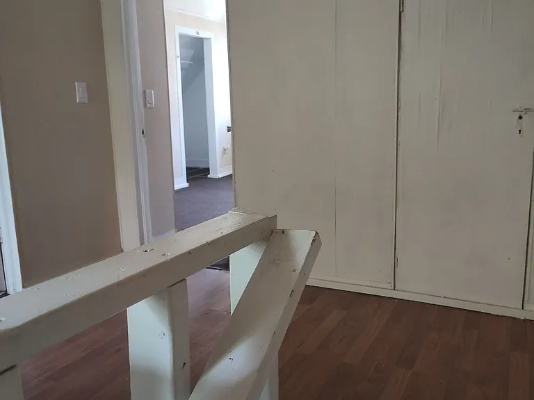 515 Amity Ave — Photo 5