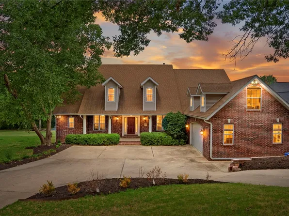 2865 N Dorchester Dr, Fayetteville, AR 72703