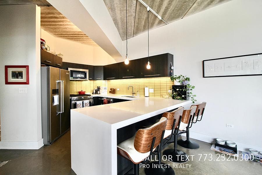 1st image of 3201 W Leland Ave APT 505