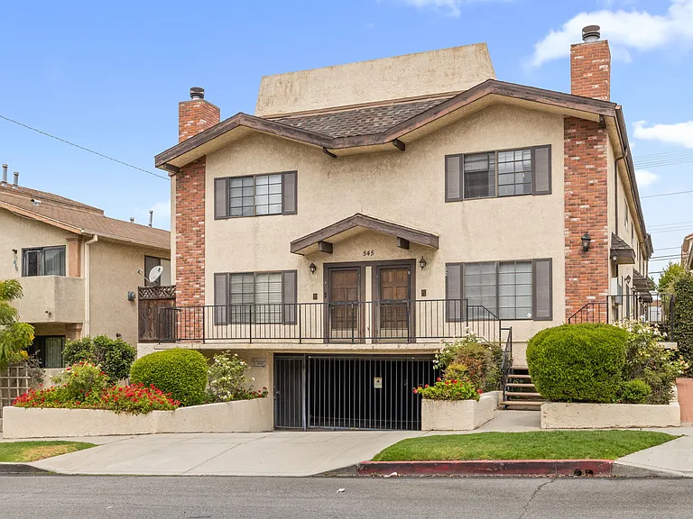 545 E Cypress Ave #F — Photo 2
