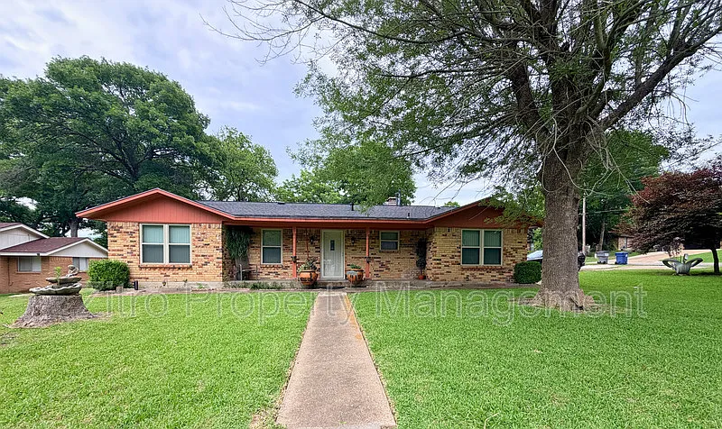 1226 Linkwood Ln
