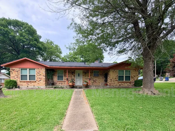 1226 Linkwood Ln, Lancaster, TX 75146
