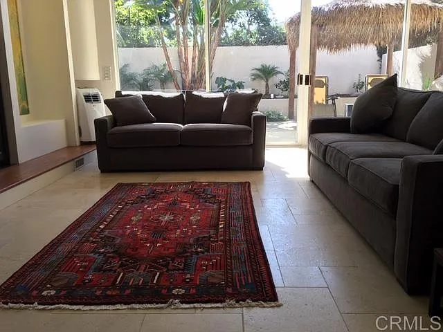 605 Bonair Pl — Photo 2