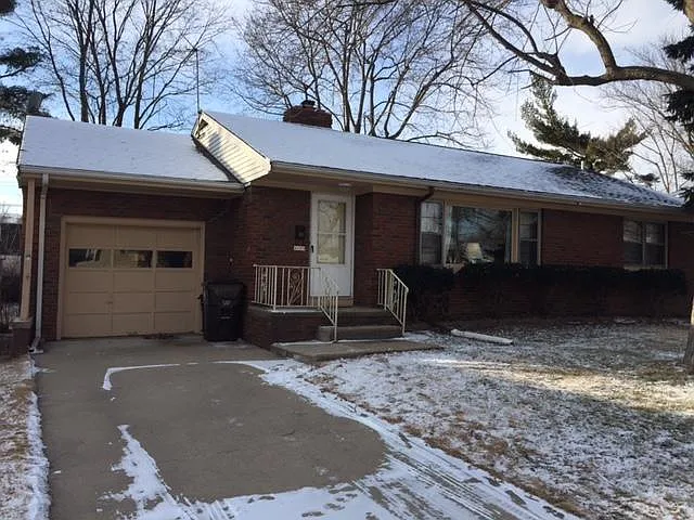 4209 N Wycliffe Rd photo 1