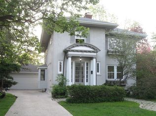 333 S Waiola Ave, La Grange, IL 60525