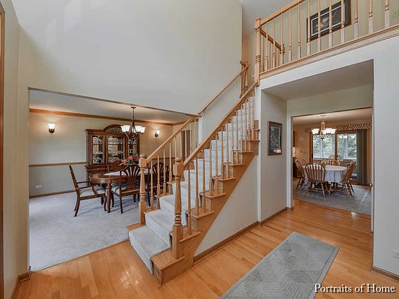 2nd image of 708 Greenbriar Ct