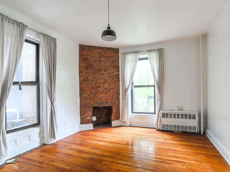1st image of 352 Lafayette Ave APT 2
