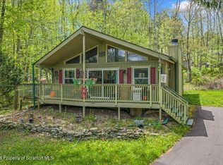109 Woodhill Ln, Lake Ariel, PA 18436
