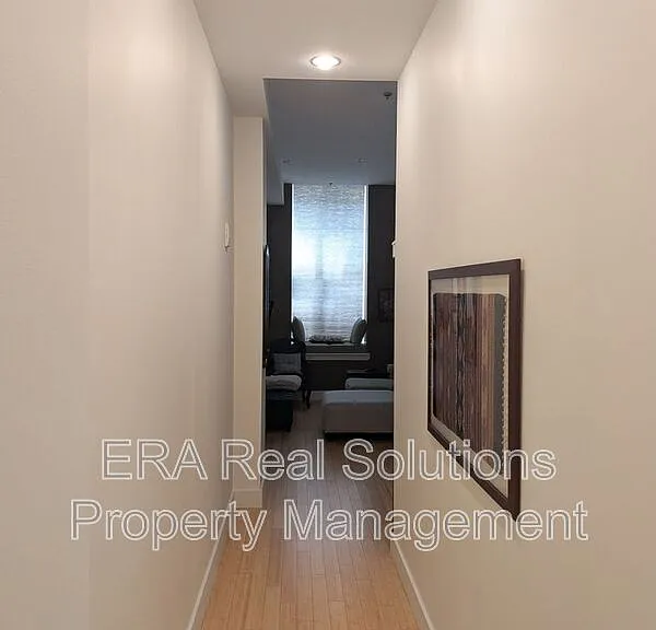 15 W 4th St #305 — Photo 2