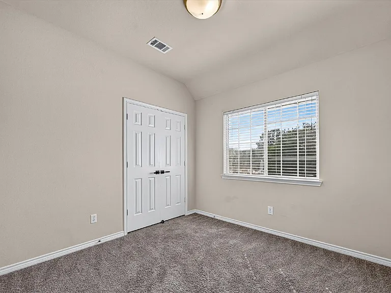 400 Breakers Point Ct — Photo 23