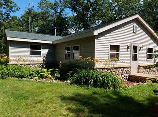 7195 Boelter Lake Ct, Almond, WI 54909