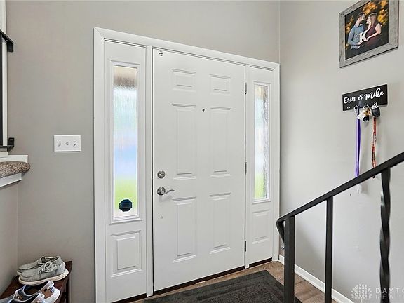 4th image of 420 Goldleaf Ave