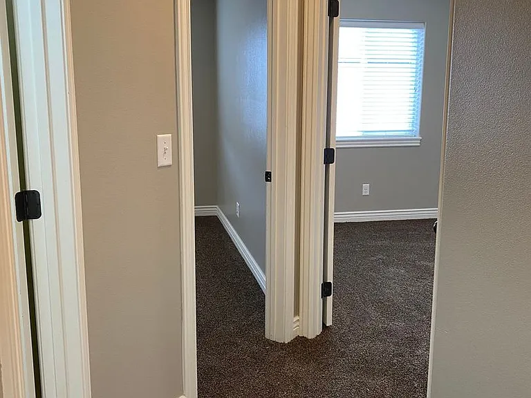 555 Countryside Ave — Photo 20