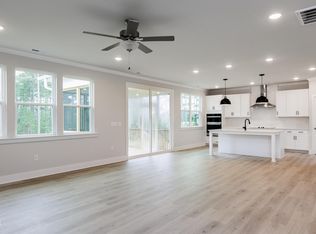 266 Golfview Ave, Benson, NC 27504