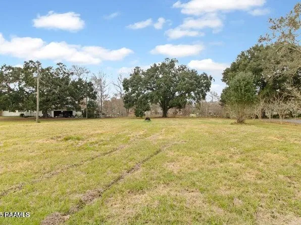 10540 State Highway 82, Abbeville, LA 70510