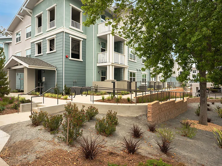 Colony Parc — Photo 26