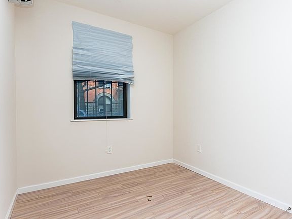 5th image of 739 President St #1F