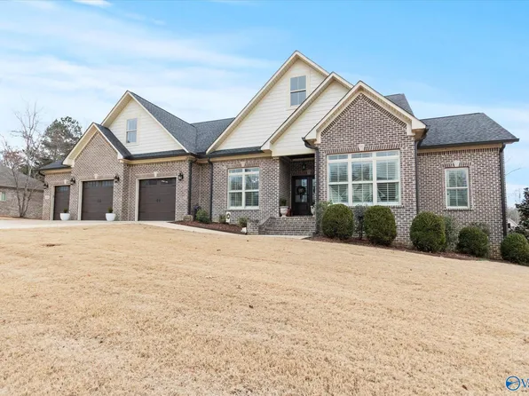 245 Greystone Pass, Guntersville, AL 35976