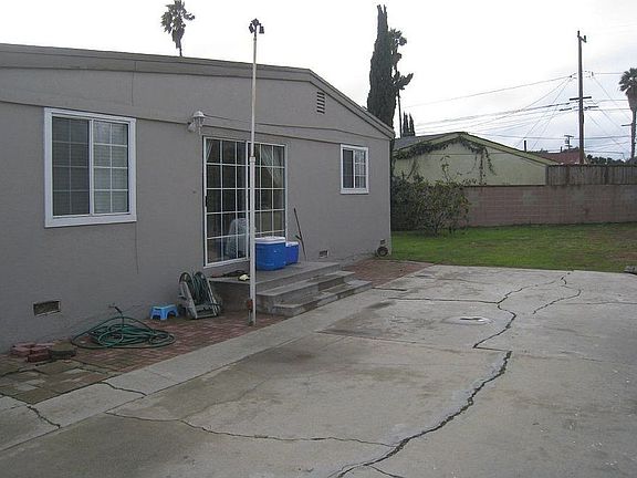 4th image of 18001 Osage Ave