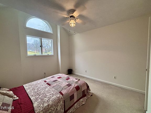 4th image of 17413 Mahogany Dr