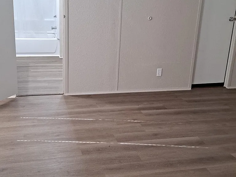 2000 S Burleson Blvd #14 — Photo 10